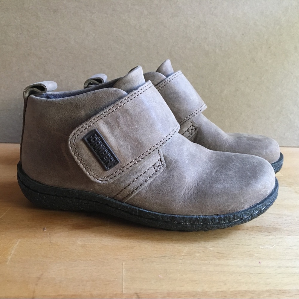 NWOB Camper Kids Leather Boots Sherpa Lining